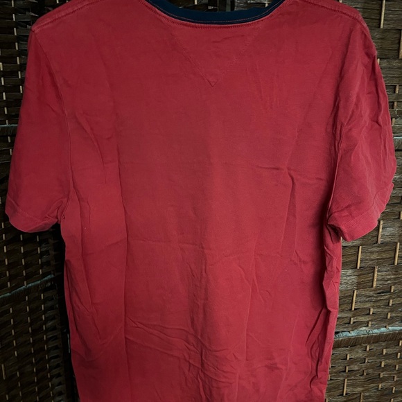 3 Small Tommy Hilfiger Tee shirts - Picture 4 of 6
